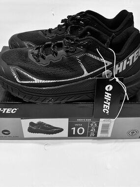 Hi-Tec Men's Black Athletic Trail Shoes Black/Alloy size 10 NWT
